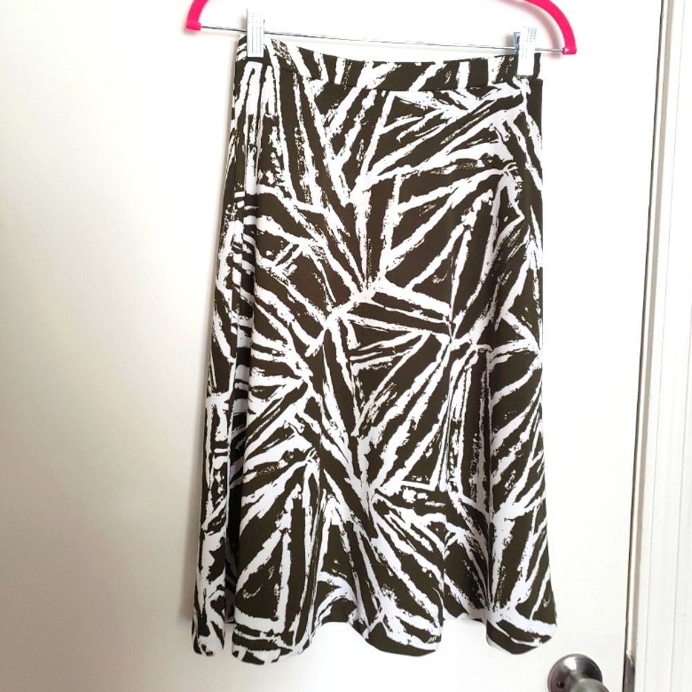 [Pick 2 Items for $6!] Liz Claiborne Printed Knit Skirt Size XS NWOT